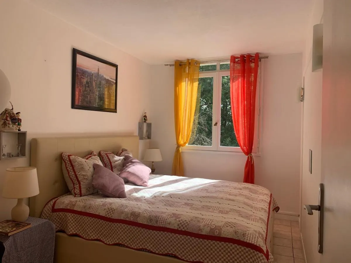 Charmant Room Chez Nous Bus Direct Orly Ablon-sur-Seine Homestay